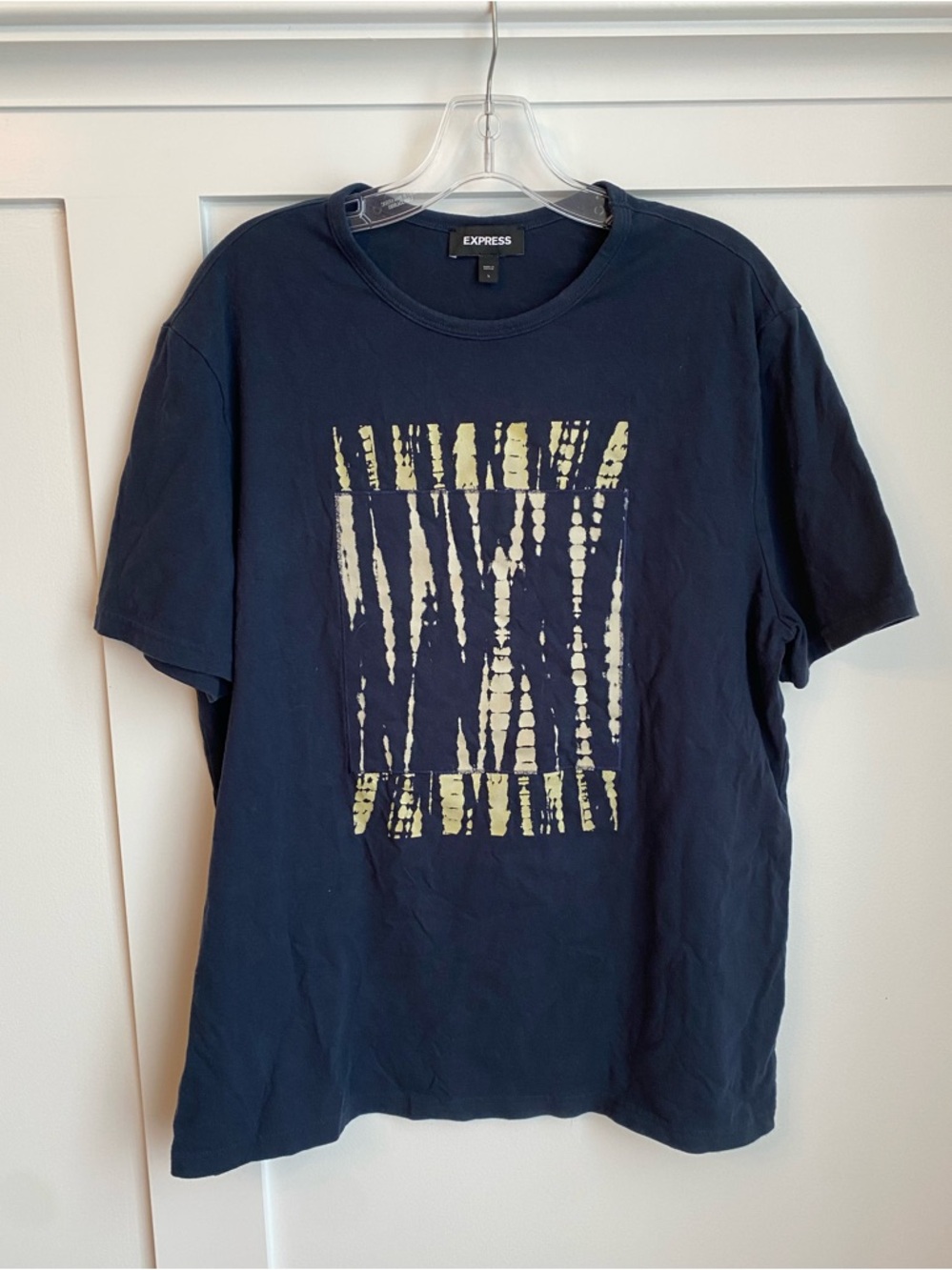 Express men’s graphic embroidered t shirt